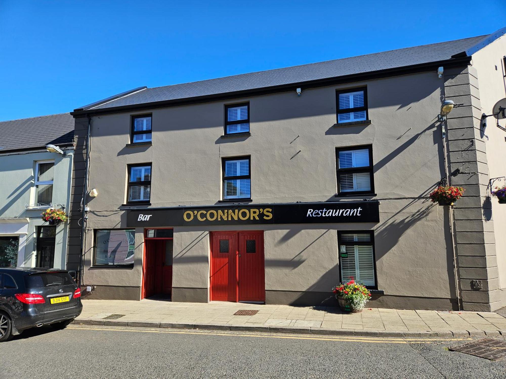 O'Connors Bar Restaurant And Guesthouse Dromore  Exterior photo